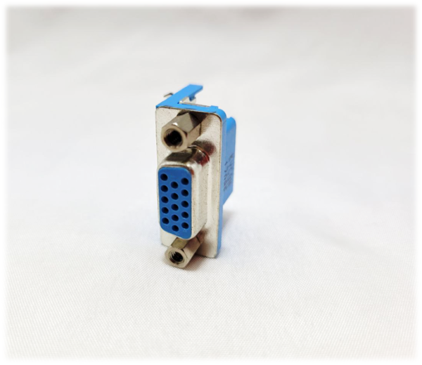 CONECTOR HEMBRA, DB15, 15 PINES, 3 FILAS, ANGULO RECTO, COLOR AZUL / MODELO CHS-103