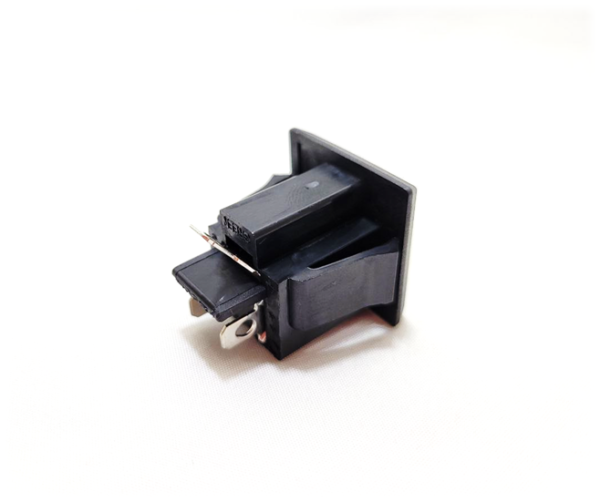 TOMACORRIENTE HEMBRA, CUADRADO PARA MONTAJE / MODELO SC-0709 - Image 3